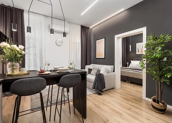 Saint Vitus Apartments With Balcony